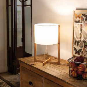 Lámpara de escritorio de madera Melina by Carpyen | Estudio Lofft