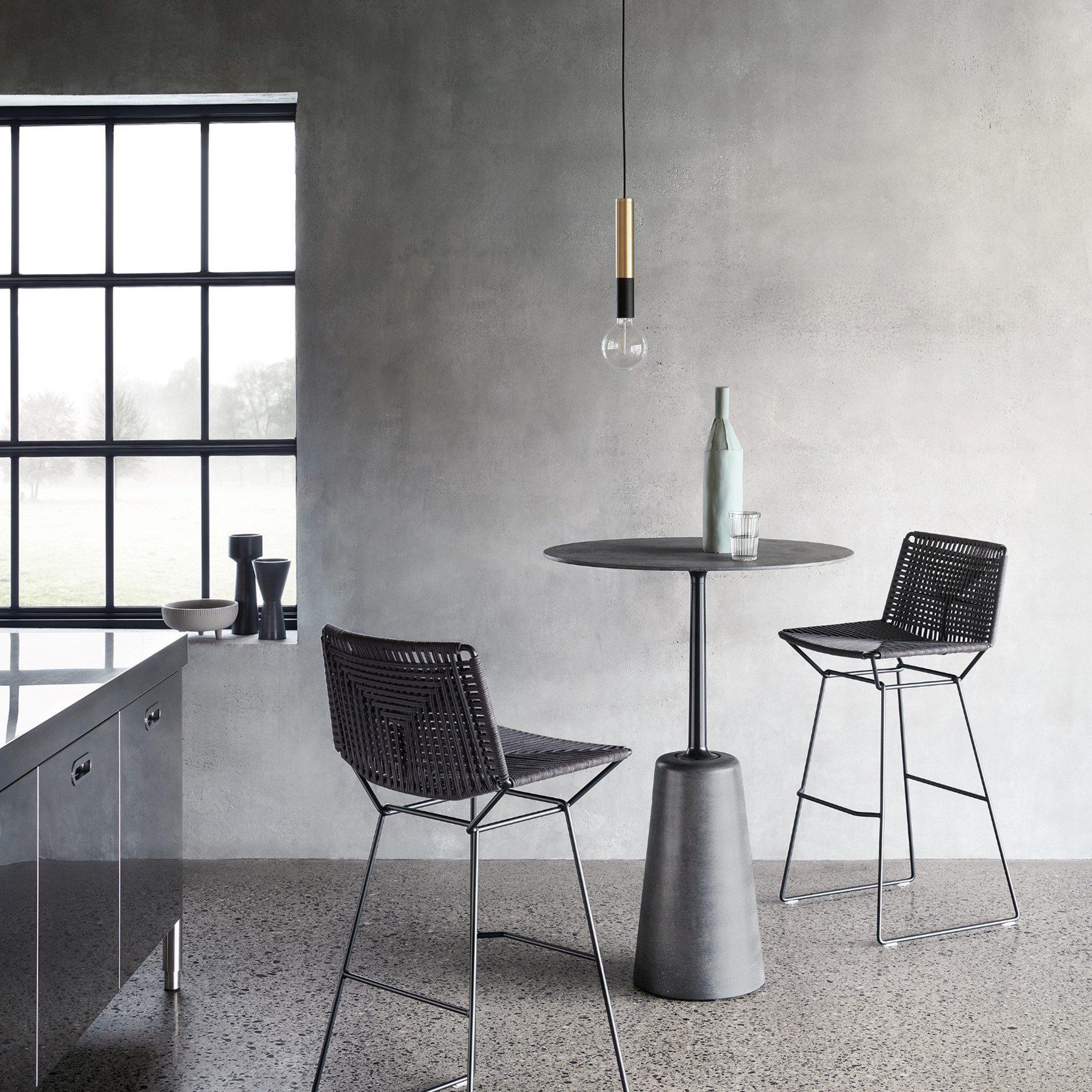 Sillas artesanales tejidas elegante y minimalista NEIL TWIST STOOL by MDF Italia