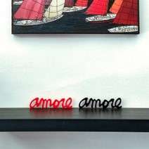Letrero de amor Amore Message by Slide Design