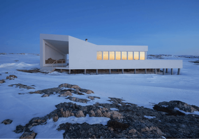 INNOVACIÓN ARQUITECTÓNICA Y TRADICIÓN EN FOGO ISLAND