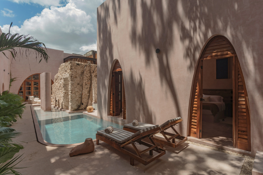 La Casa Rosa: Tranquilidad y Diseño Contemporáneo