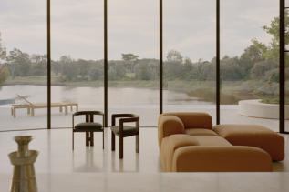 POINT NEPEAN HOUSE: FORMA AUDAZ, ALMA NATURAL