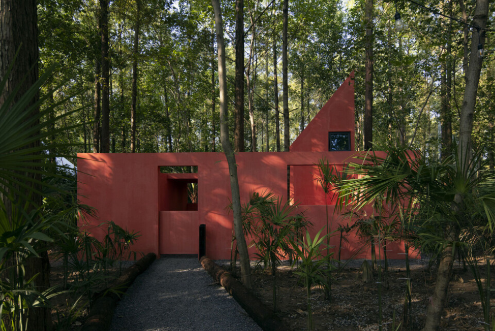 Red Cabin, una pequeña cabaña
