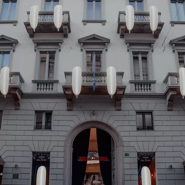 BANANA LEAF STANDING