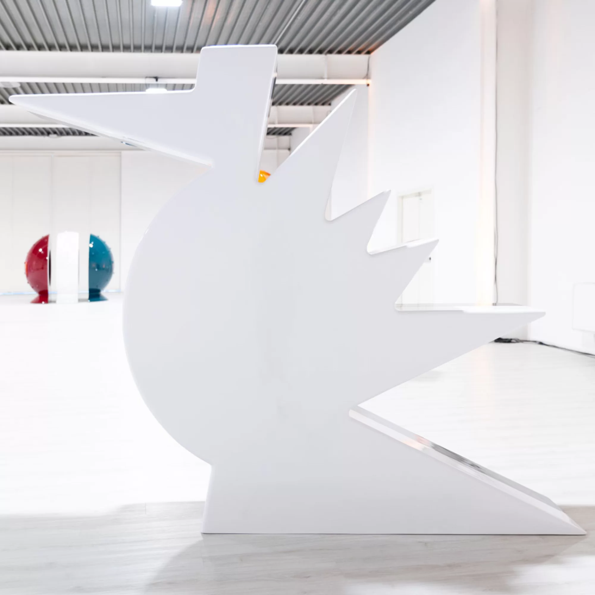 DESTACADA-HERE-SCULPTURE