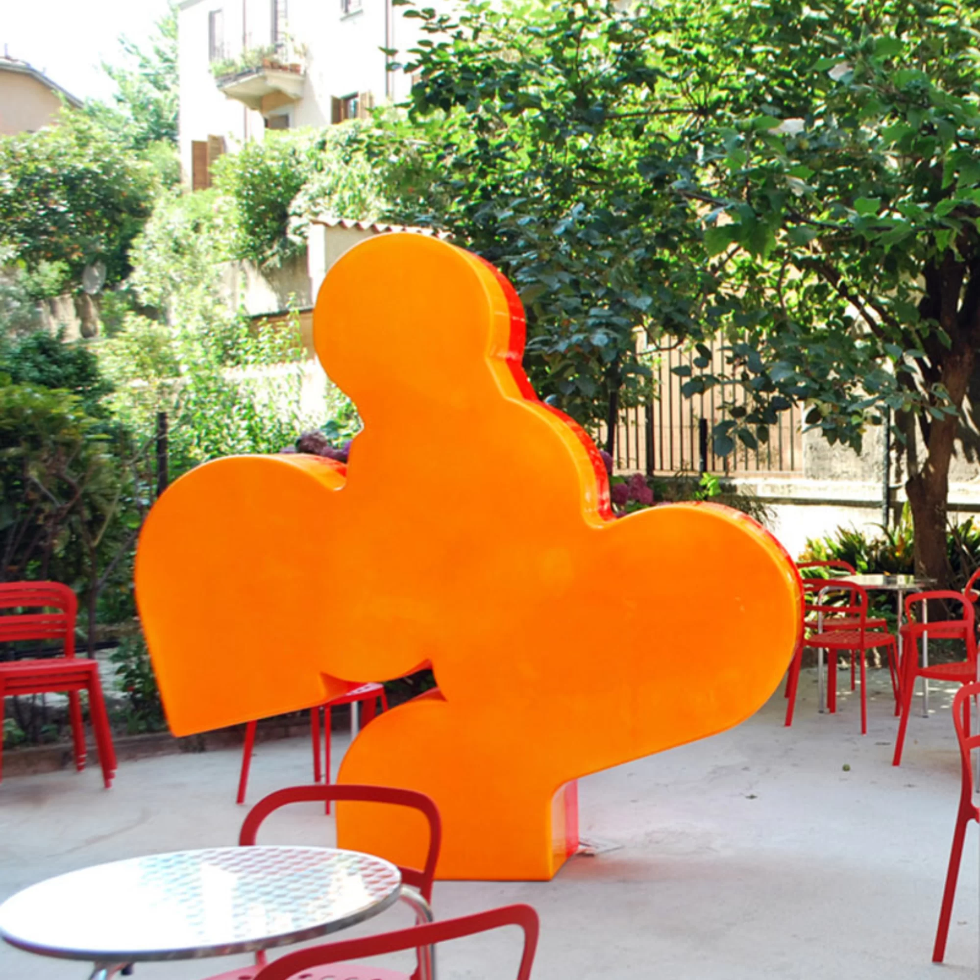 DESTACADA-THERE-SCULPTURE