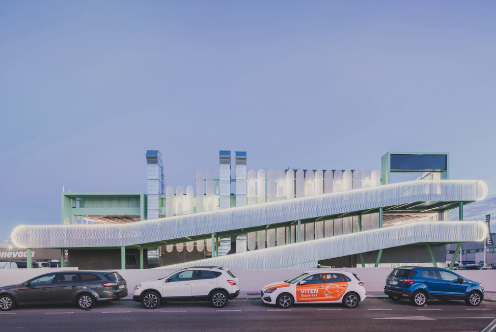 Leganés Auto Center redefine la arquitectura industrial
