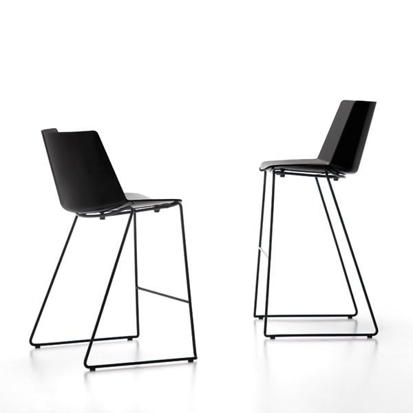 Taburete elegante y minimalista AÏKU STOOL by MDF Italia
