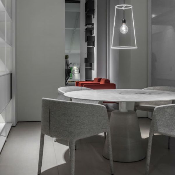 Silla elegante y minimalista ACHILLE ARMCHAIR by MDF Italia