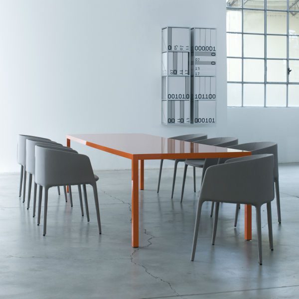 Silla elegante y minimalista ACHILLE ARMCHAIR by MDF Italia