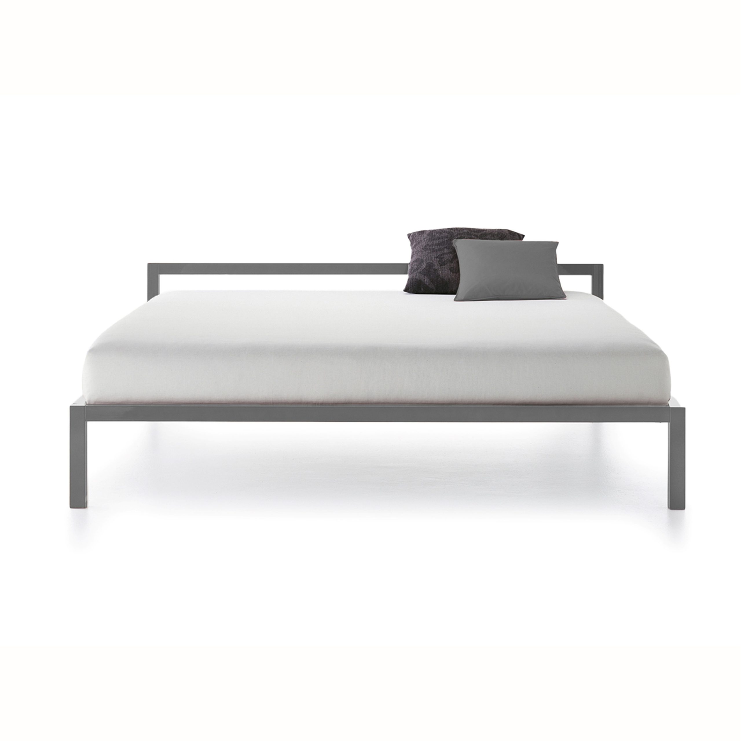 Cama elegante y minimalista ALUMINIUM BED by MDF Italia