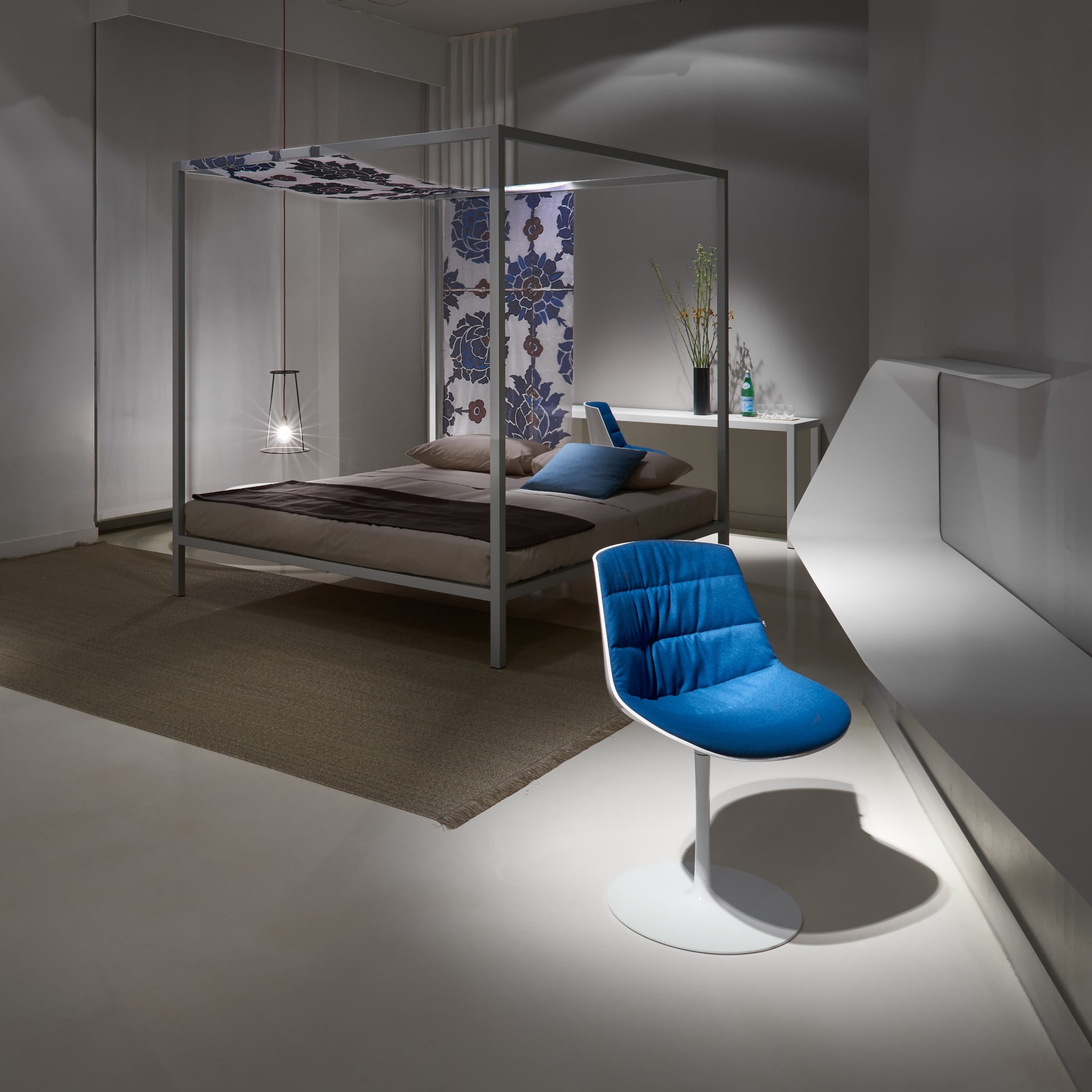 Cama elegante y minimalista ALUMINIUM BED by MDF Italia