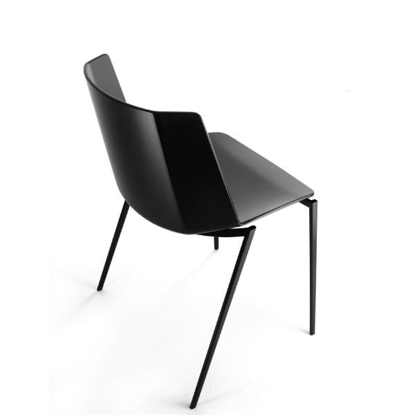 Silla elegante y minimalista AÏKU by MDF Italia