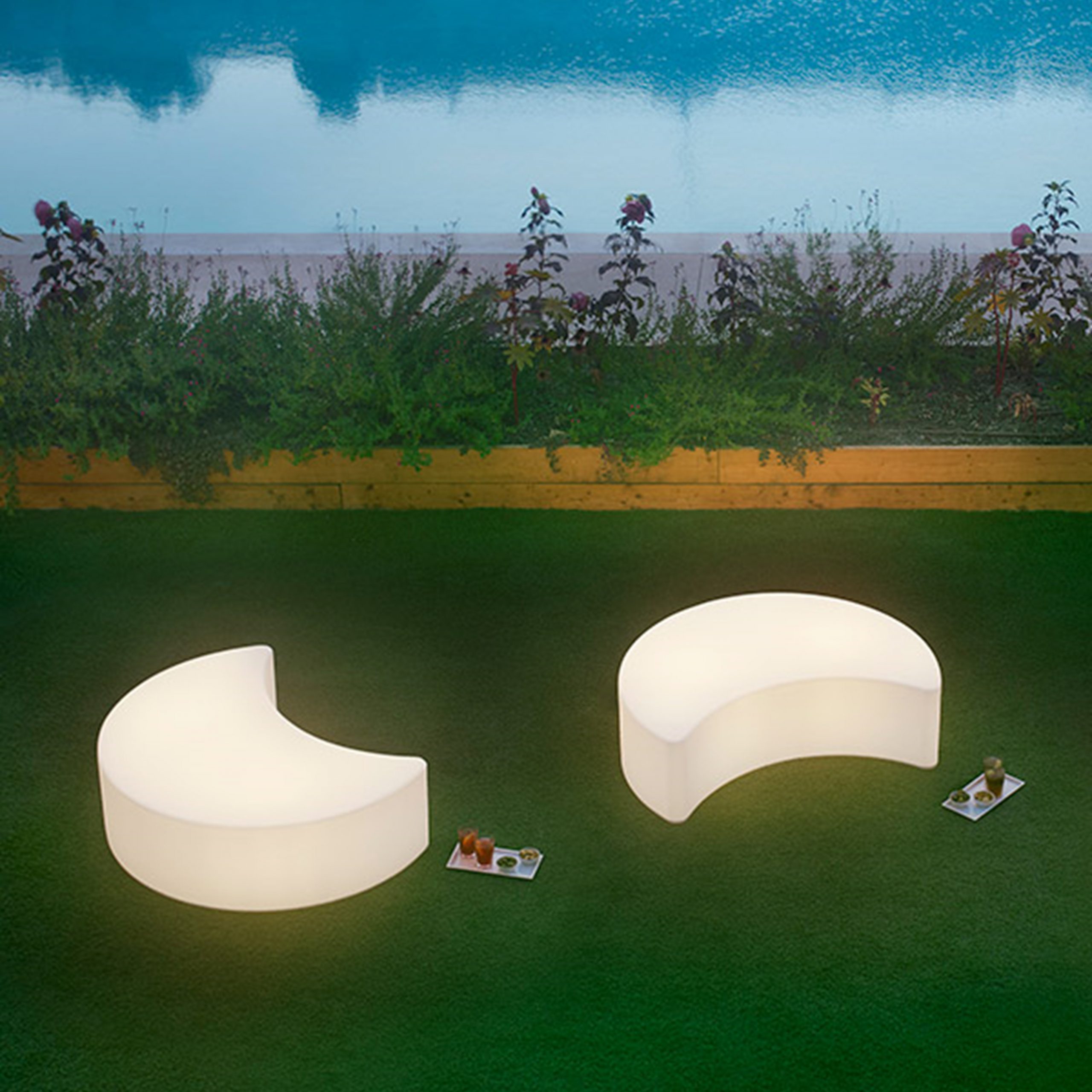 Pouf sofisticado y versátil MOON by SLIDE